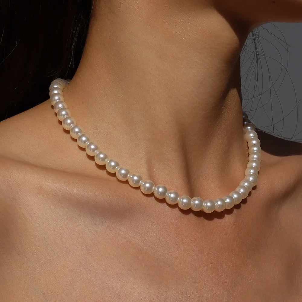Delicate Pearl Ribbon Necklace